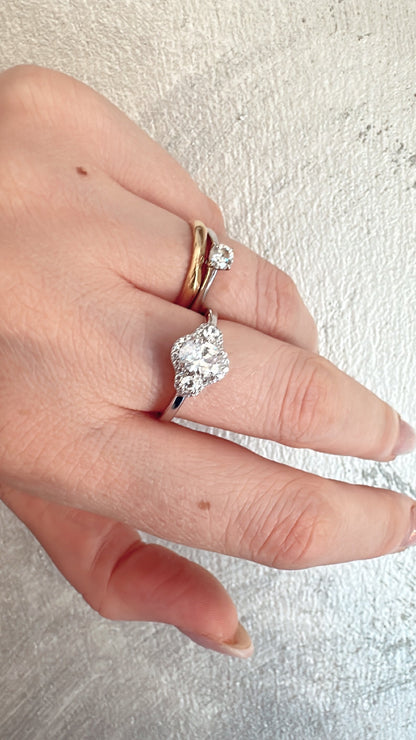 ANELLO IN ARGENTO 925 CON ZIRCONI